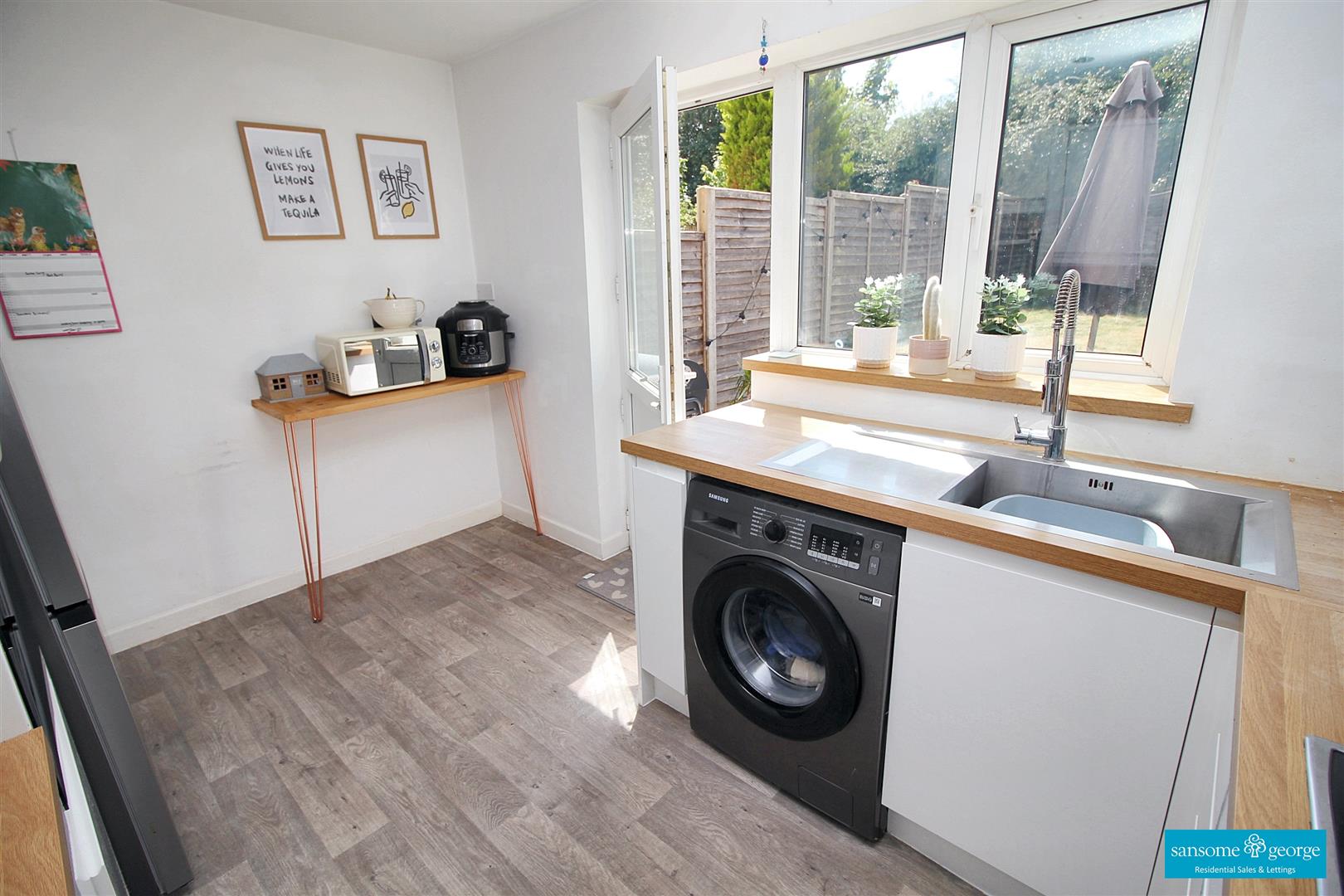 Warbreck Drive, Tilehurst, Reading